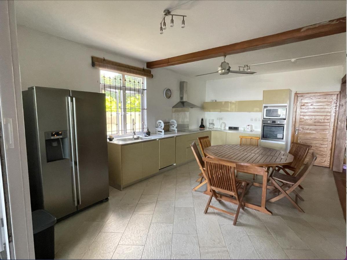 2 Bedroom Apartment -Villa Ibiza Trou d'Eau Douce Luaran gambar